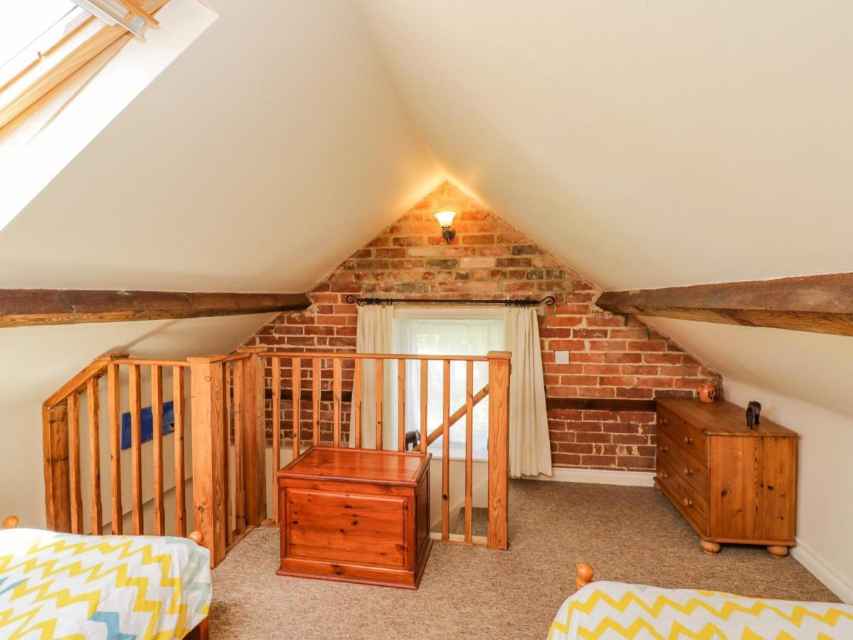 Parkfield Cottage Sturminster Marshall Exterior foto